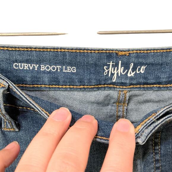 Style & Co Curvy Boot Leg Medium Wash Jeans Size 14L EUC - Picture 3 of 8